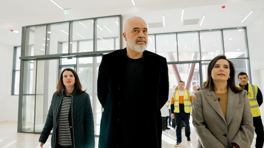 Rama dhe Koçiu inspektojnë punimet në Maternitetin Mbretëresha Geraldinë, përfundon në 2025